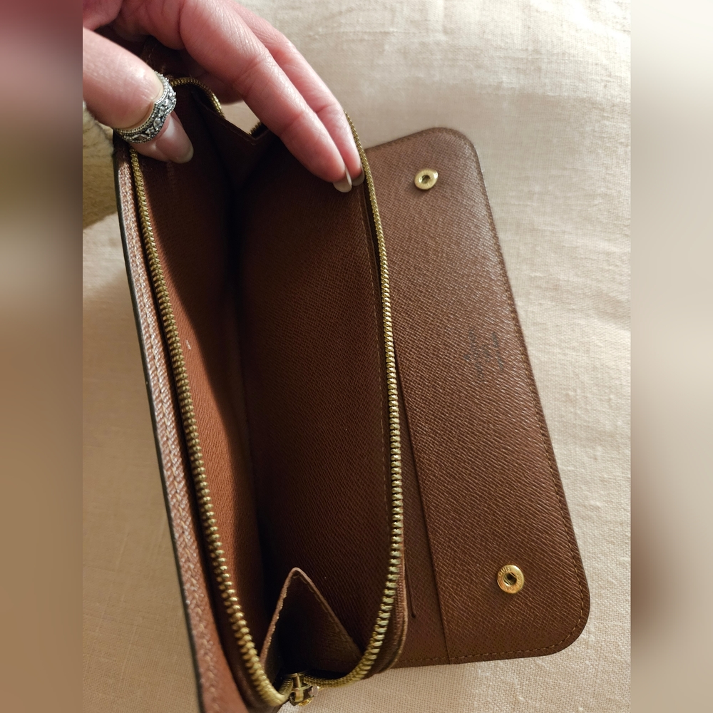 SOLD✨️Authentic✨️Louis Vuitton  Monogram Insolite Wallet - Picture 12 of 16